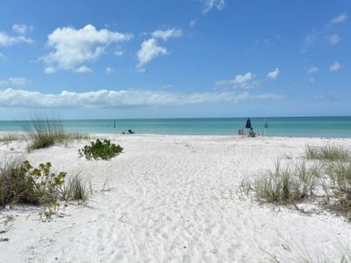 Longboat Key  2 Bedroom Condo On Beach Sleeps 4 Guests